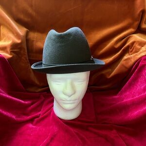 VINTAGE AUTHENTIC DOBBS FIFTH AVENUE FEDORA